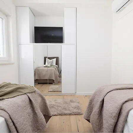 Apartmant Ivana 2 Bedroom App. - Exklusiv Lägenhet Makarska